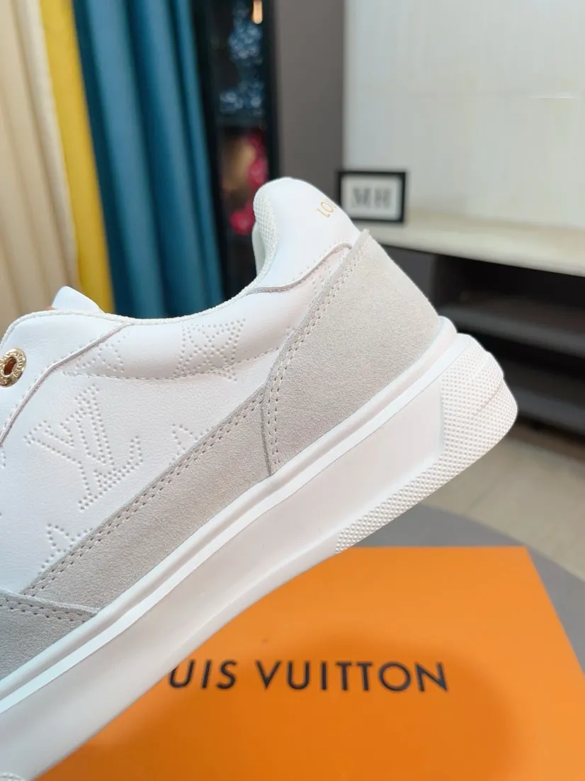 Men's shoes💰420🌹🌹[LV]🌹High-end men's shoes brand: official website 1:1 latest masterpiece: the upper is made of Italian imported first-layer cowhide with special materials➕full genuine leather lining🔥, making walking more convenient and comfortable! Exclusive new style, stunning work [color]! Create a fashionable personality to set off your uniqueness! A must-have for trendy men! Classic🔥Number: 38-44